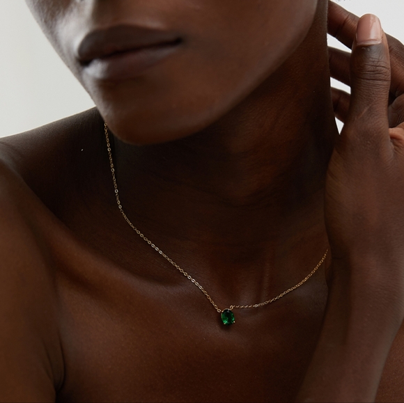 Favourite Classic Diamond Pendant Necklace - Picture 4 of 7